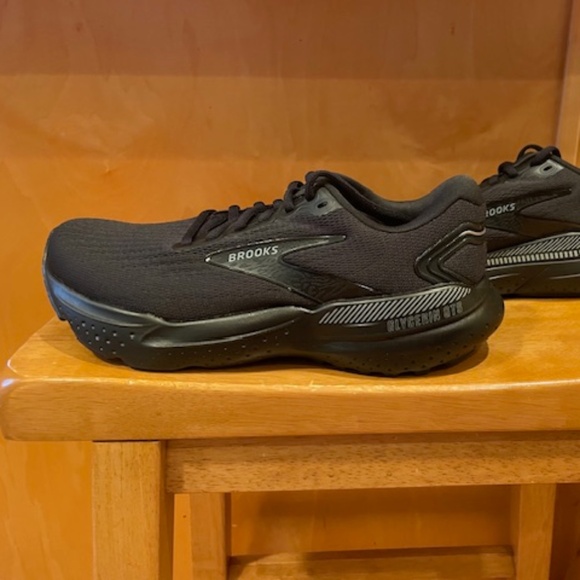 Brooks Glycerin GTS 21 in Black - Picture 8 of 14